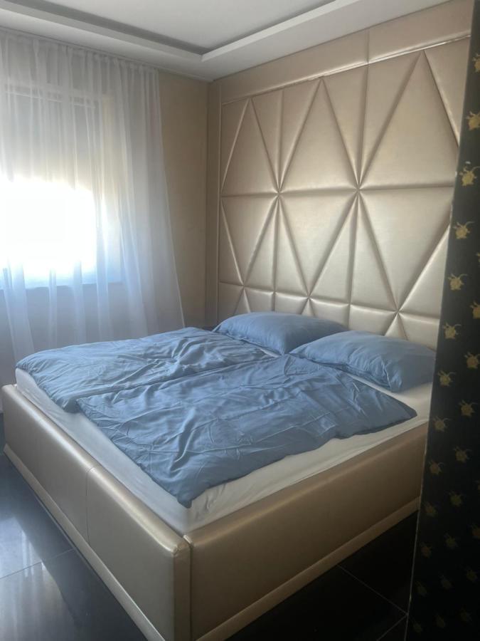 Black Hut Pension&Restaurant *** Ξενοδοχείο Dunajská Streda Εξωτερικό φωτογραφία
