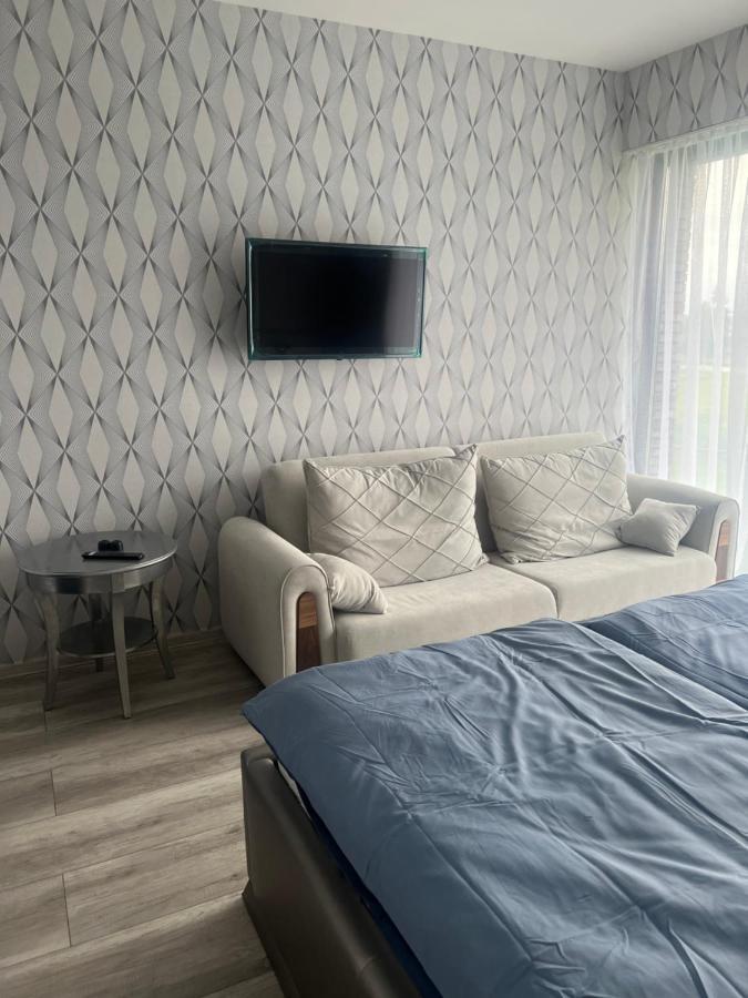 Black Hut Pension&Restaurant *** Ξενοδοχείο Dunajská Streda Εξωτερικό φωτογραφία