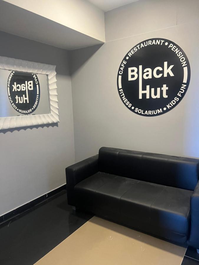 Black Hut Pension&Restaurant *** Ξενοδοχείο Dunajská Streda Εξωτερικό φωτογραφία